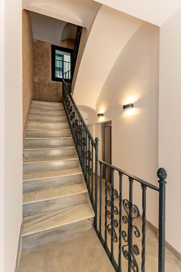 Jardines Del Valle, Historical Center, 5 Pax Seville